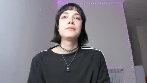 Kira online show from March 7, 2025, 8:11 pm