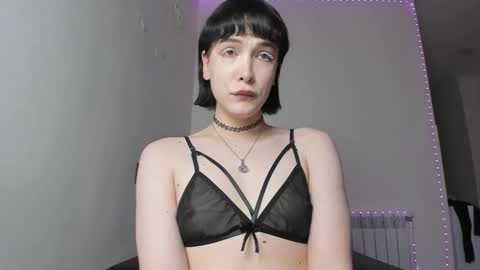 Kira online show from March 8, 2025, 8:25 pm