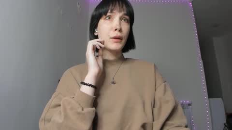 Kira online show from March 12, 2025, 1:25 am
