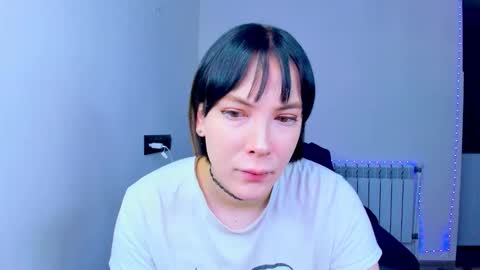 Kira online show from September 15, 2025, 7:41 am
