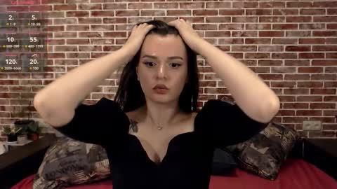 Jade online show from November 1, 2025, 6:32 pm