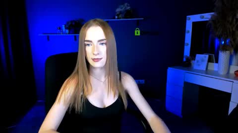 doll_vey online show from September 16, 2025, 12:50 pm