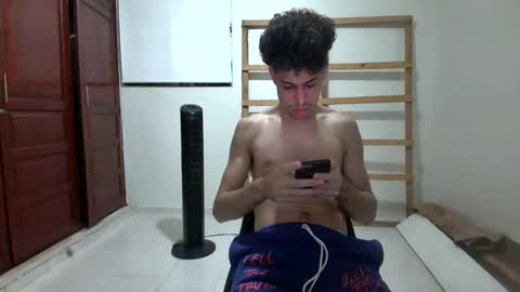 Snapshot of dollarhot30 chatting on December 26, 2024, 2:12 am DollarHot30 online show from December 26, 2024, 2:12 am