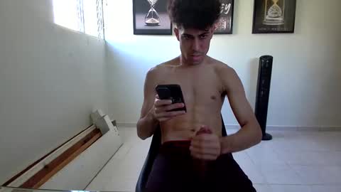 Snapshot of dollarhot30 chatting on January 14, 2025, 2:11 pm DollarHot30 online show from January 14, 2025, 2:11 pm