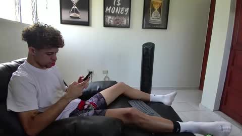 DollarHot30 online show from March 19, 2026, 1:48 pm