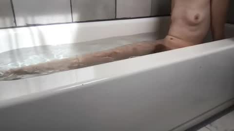 Mirabella online show from October 16, 2025, 3:13 pm