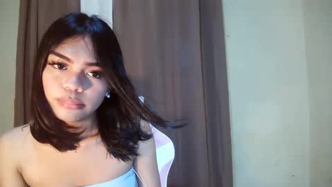 dolly_angel2 online show from December 8, 2024, 7:05 am