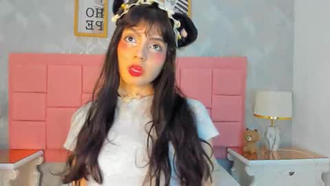 Snapshot of dolly_kitter chatting on December 21, 2025, 11:39 am dolly_kitter online show from December 21, 2025, 11:39 am