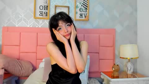 Snapshot of dolly_kitter chatting on January 5, 2026, 5:27 pm dolly_kitter online show from January 5, 2026, 5:27 pm