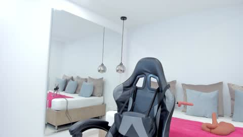 dolly walker online show from January 24, 2025, 12:10 pm