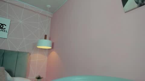 Call me Zoe  online show from November 21, 2025, 12:21 am