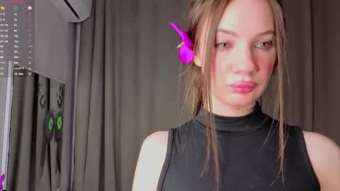 Emilia online show from January 16, 2026, 4:27 am