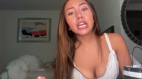 Snapshot of dollyrhodesss chatting on April 1, 2026, 2:12 am Dolly Rhodes online show from April 1, 2026, 2:12 am