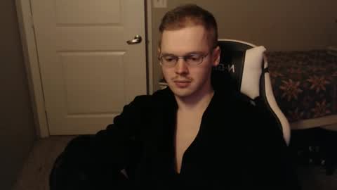 doloresman online show from February 22, 2025, 9:12 am