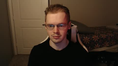 doloresman online show from February 25, 2025, 8:58 am