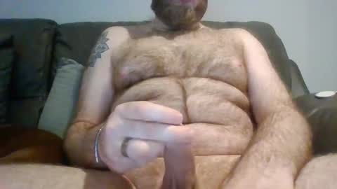 Snapshot of dom91070 chatting on February 19, 2025, 12:22 pm dom91070 online show from February 19, 2025, 12:22 pm