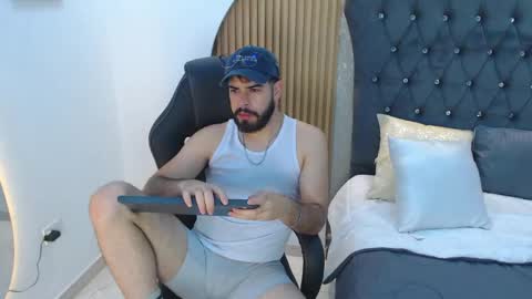 Snapshot of domboy_ chatting on May 18, 2026, 8:03 pm domboy online show from May 18, 2026, 8:03 pm