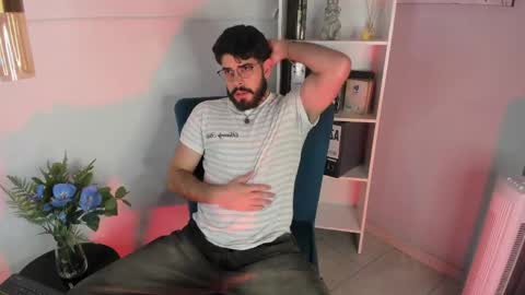 Snapshot of domboy_ chatting on May 25, 2026, 8:15 pm domboy online show from May 25, 2026, 8:15 pm