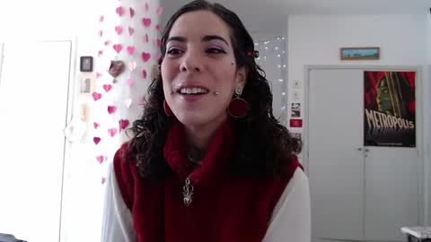 Snapshot of domenica_dos_ouros chatting on June 8, 2026, 12:49 pm sweet domme online show from June 8, 2026, 12:49 pm