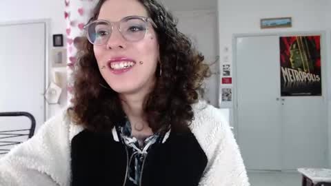 Snapshot of domenica_dos_ouros chatting on June 13, 2026, 7:01 pm sweet domme online show from June 13, 2026, 7:01 pm