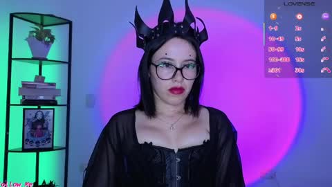 Snapshot of domgiirl chatting on May 20, 2026, 4:46 pm Mistress online show from May 20, 2026, 4:46 pm