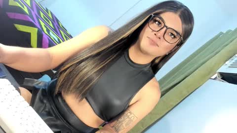 ANGELA online show from October 3, 2025, 12:07 am