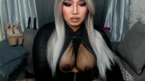 Snapshot of dominant10inchcock chatting on October 31, 2025, 10:11 pm dominant10inchcock online show from October 31, 2025, 10:11 pm