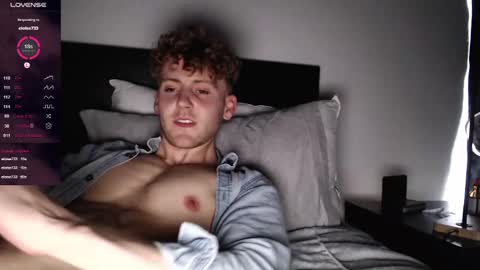 Snapshot of dominantalex182 chatting on December 6, 2024, 2:17 pm Alex... online show from December 6, 2024, 2:17 pm