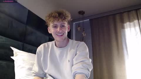 Snapshot of dominantalex182 chatting on October 5, 2025, 1:53 pm Alex... online show from October 5, 2025, 1:53 pm