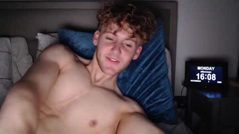 Snapshot of dominantalex182 chatting on November 3, 2025, 4:08 pm Alex... online show from November 3, 2025, 4:08 pm