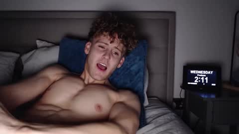 Snapshot of dominantalex182 chatting on November 5, 2025, 2:11 am Alex... online show from November 5, 2025, 2:11 am