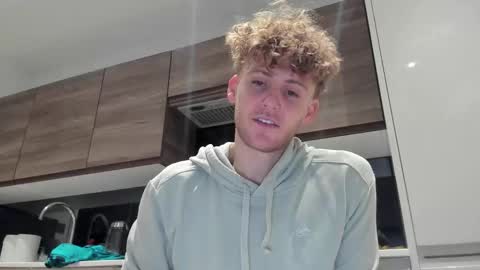 Alex...  online show from December 19, 2025, 3:19 pm