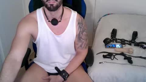 DominatedTitan online show from November 14, 2025, 6:28 pm