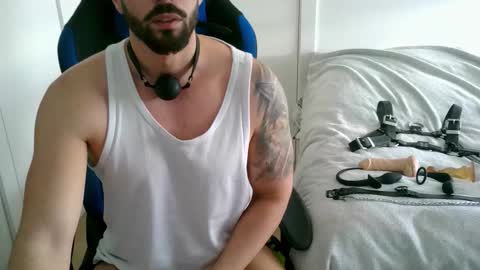 DominatedTitan online show from December 21, 2025, 10:33 am