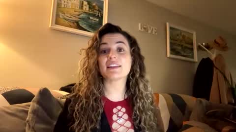 Victoria online show from February 26, 2025, 9:16 pm