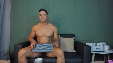 Dominc berry online show from March 4, 2026, 11:49 am