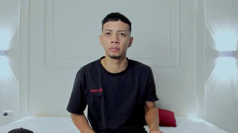 Snapshot of dominic__brown chatting on February 21, 2026, 2:12 am Dominic online show from February 21, 2026, 2:12 am