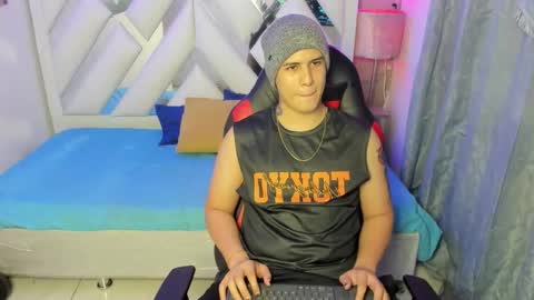 DOMI online show from March 5, 2026, 4:19 am