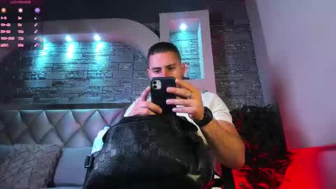 dominic de luca online show from October 8, 2025, 3:59 am