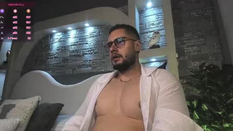 dominic de luca online show from November 9, 2025, 3:38 am