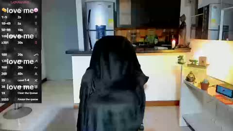 SANTI  independent model online show from September 16, 2025, 1:39 am