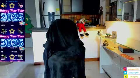 SANTI  independent model online show from November 11, 2025, 2:22 am