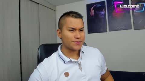 Snapshot of dominic_silva chatting on January 12, 2025, 10:45 am Dominic online show from January 12, 2025, 10:45 am
