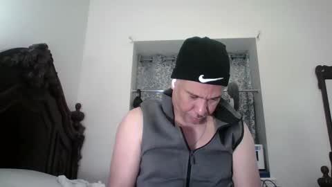 Snapshot of dominicanorico chatting on May 18, 2026, 10:59 pm luis online show from May 18, 2026, 10:59 pm