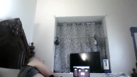 Snapshot of dominicanorico chatting on May 19, 2026, 1:56 am luis online show from May 19, 2026, 1:56 am