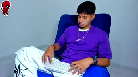 Snapshot of dominick_king chatting on April 24, 2026, 2:25 am Dominic online show from April 24, 2026, 2:25 am