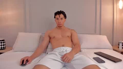 Dominick Star online show from November 20, 2025, 4:12 am