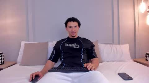 Dominick Star online show from December 19, 2025, 4:52 am