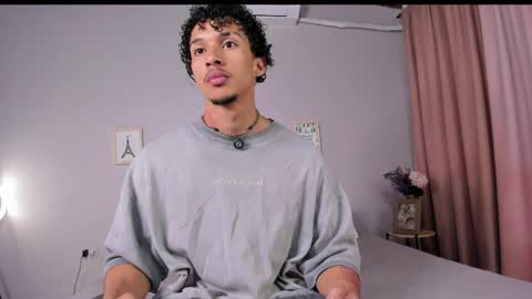 Snapshot of dominik_drake chatting on March 30, 2026, 12:39 pm Dominik Drake online show from March 30, 2026, 12:39 pm