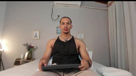 Snapshot of dominik_drake chatting on April 1, 2026, 12:28 pm Dominik Drake online show from April 1, 2026, 12:28 pm